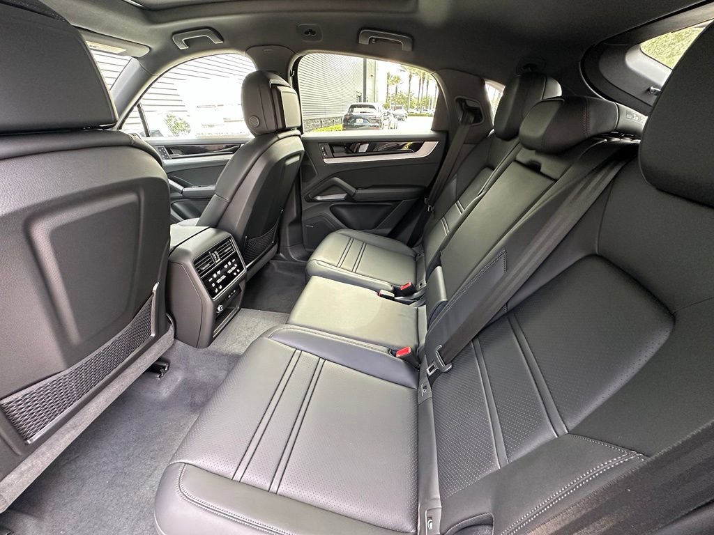New 2026 Porsche Cayenne Coupe AWD/4WD image 42