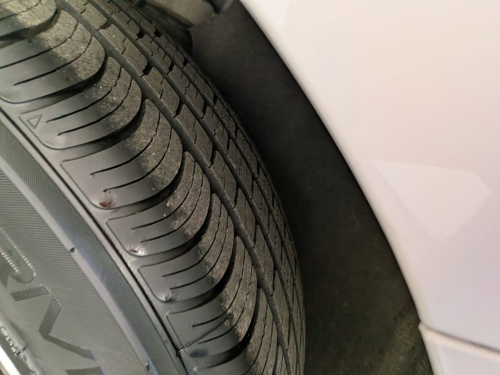 Used 2024 Chevrolet Malibu LT image 14