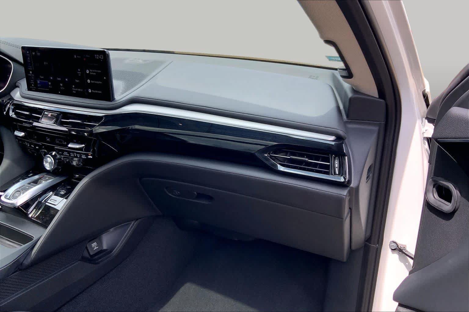 Used 2026 Acura MDX w/ Technology Package FWD image 19