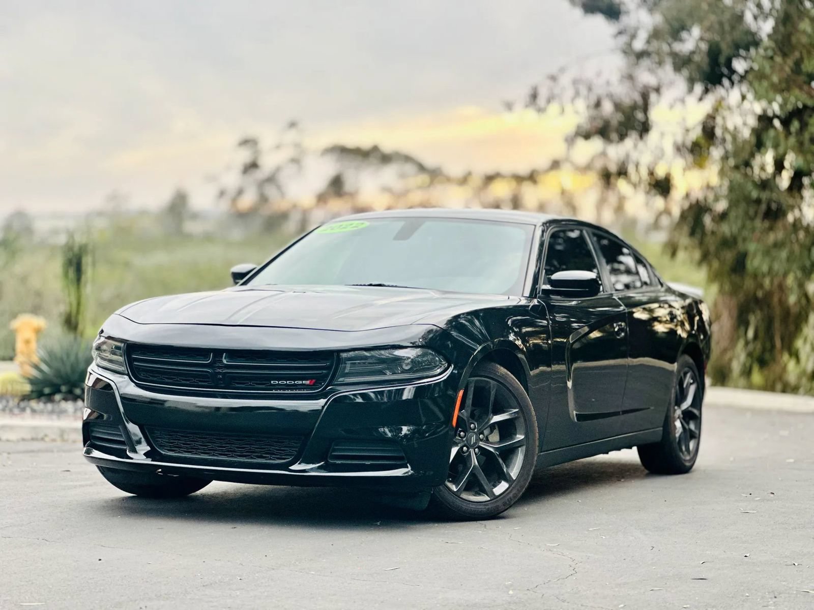 Used 2022 Dodge Charger SXT w/ Blacktop Package RWD image 1