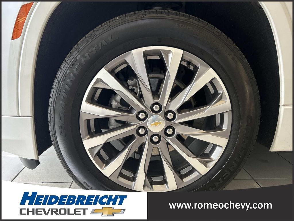 Used 2023 Chevrolet Traverse Premier w/ LPO, Floor Liner Package AWD/4WD image 8