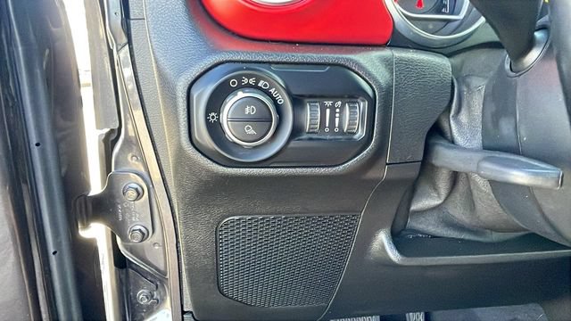 Used 2020 Jeep Gladiator Rubicon AWD/4WD image 27