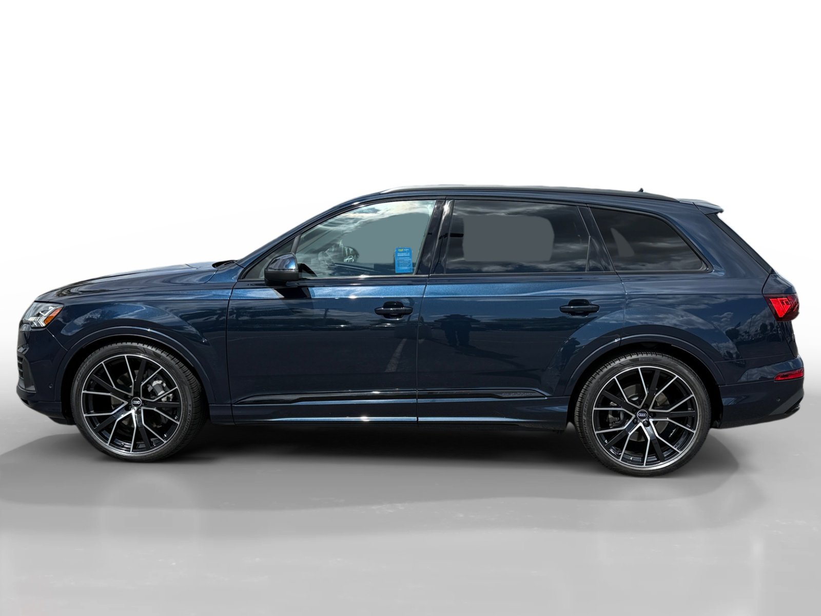 Used 2023 Audi Q7 3.0T Prestige w/ Prestige Package AWD/4WD image 2
