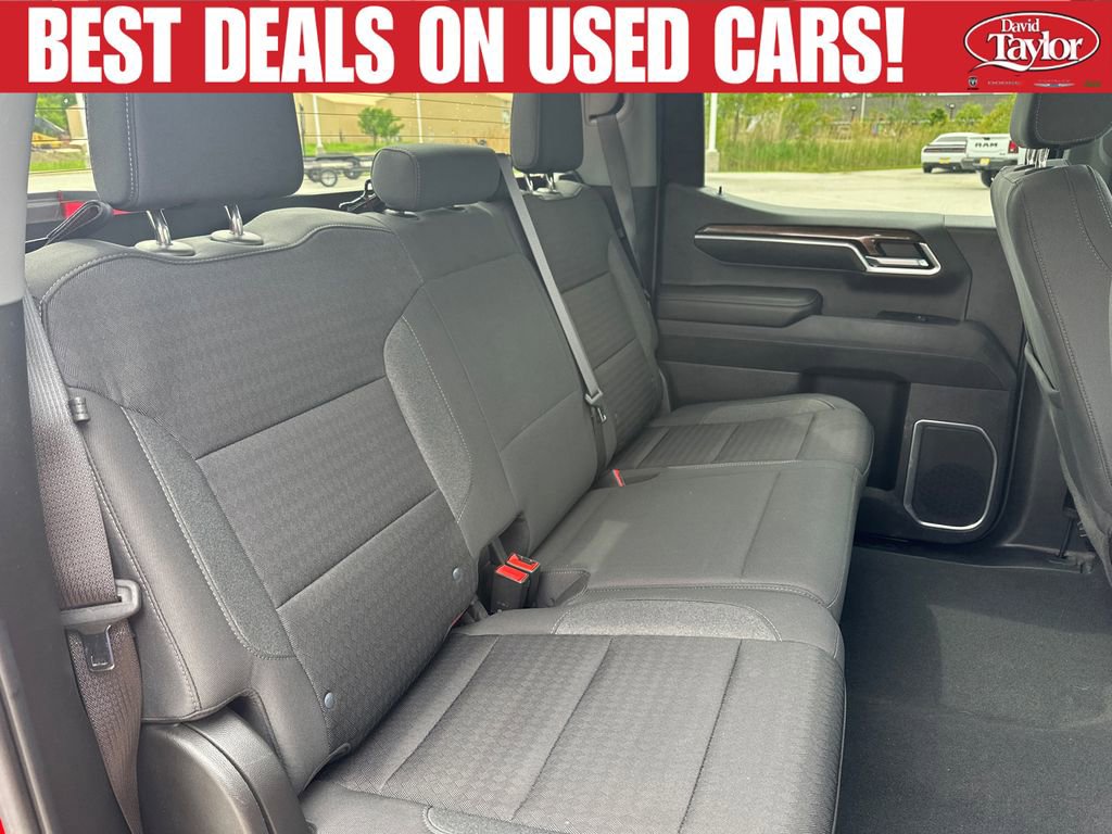 Used 2022 Chevrolet Silverado 1500 LT AWD/4WD image 31
