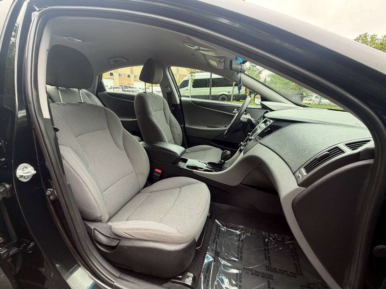 Used 2011 Hyundai Sonata GLS FWD image 17