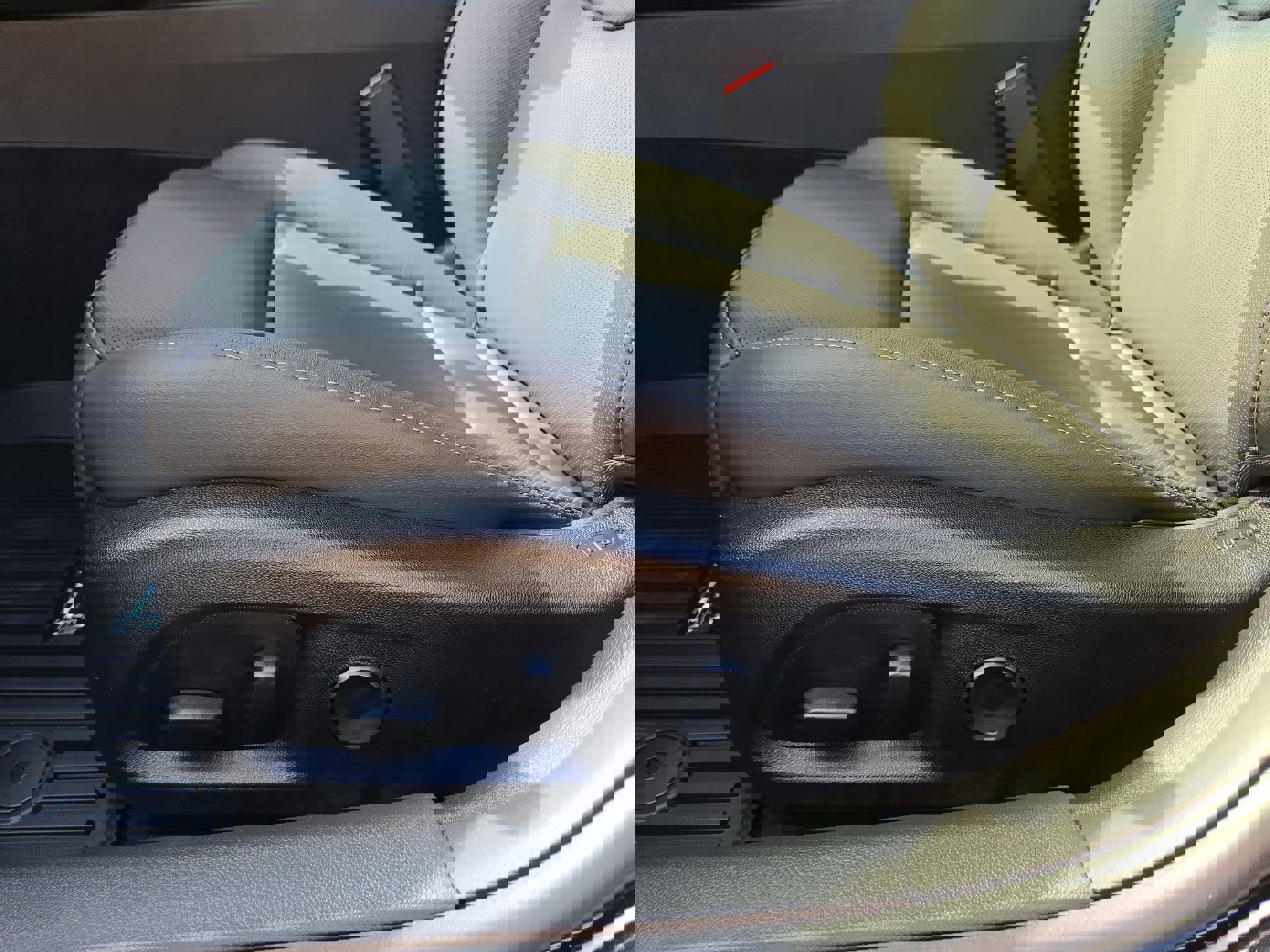 New 2026 Cadillac CT4 Premium Luxury image 17