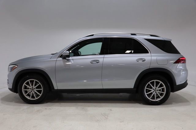 Used 2024 Mercedes-Benz GLE 450e 4MATIC image 4