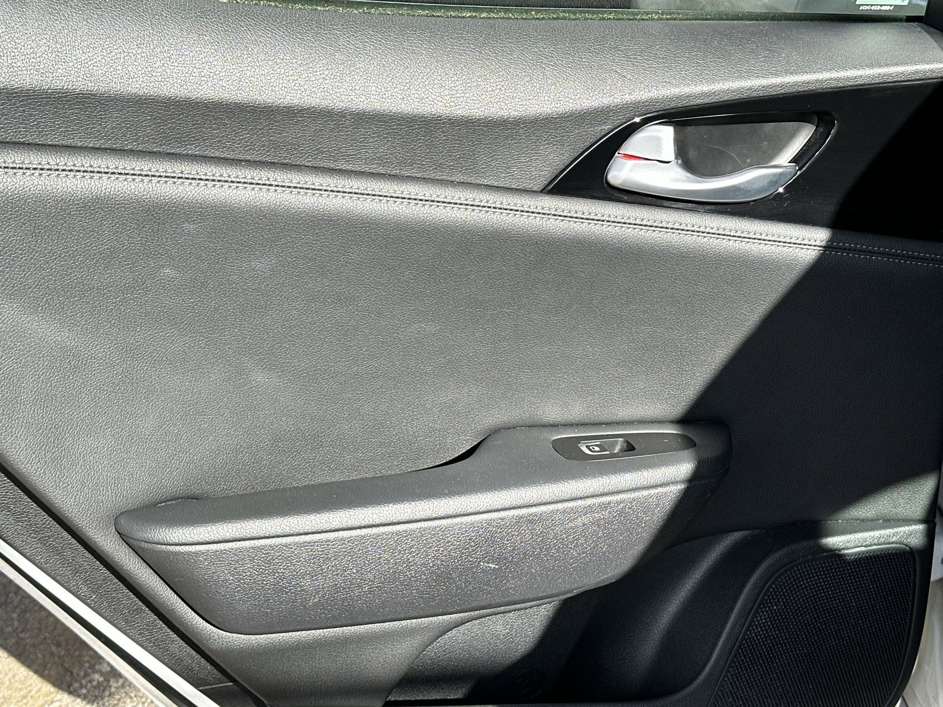 Used 2019 Kia Stinger image 28