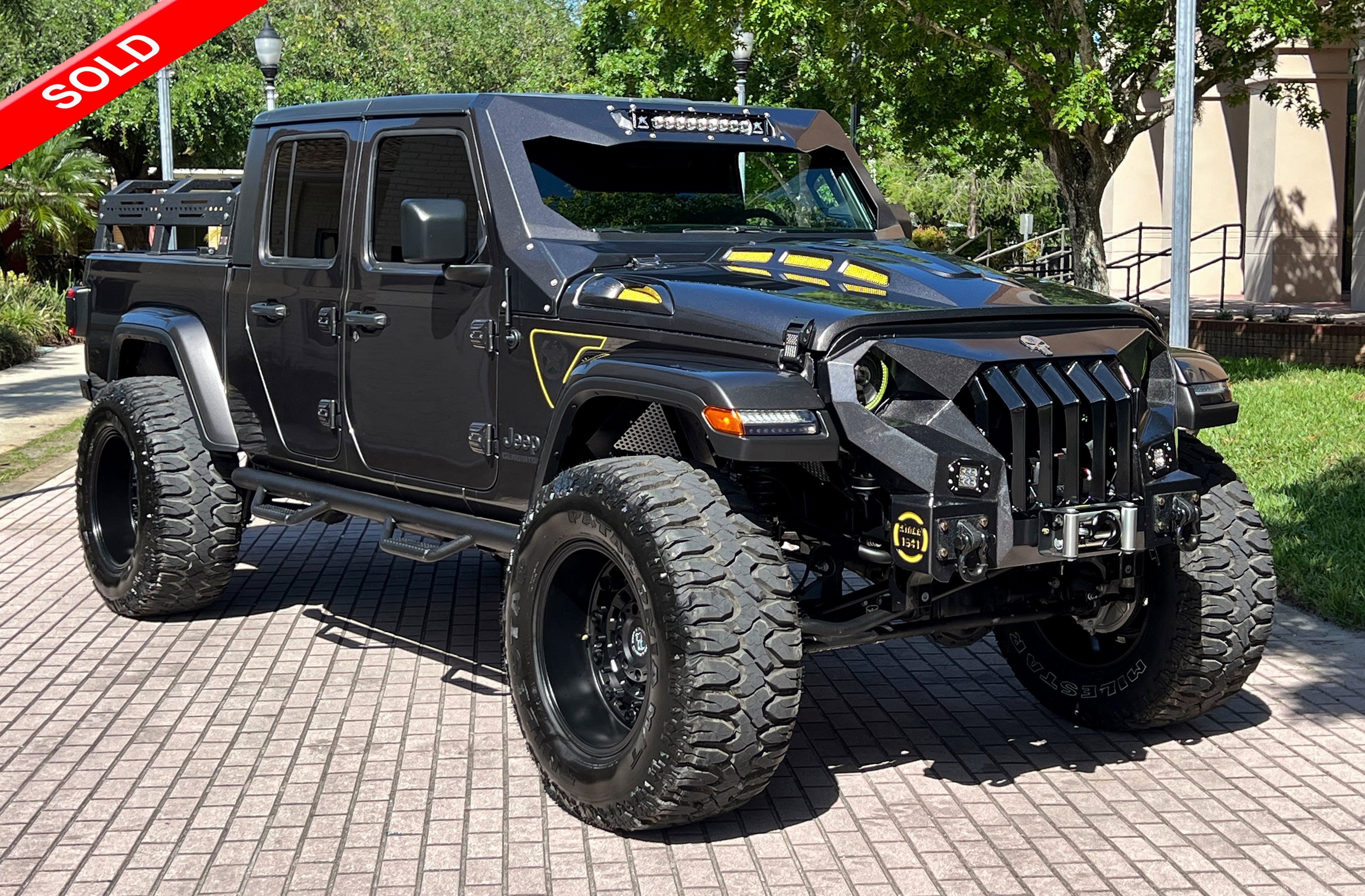 Used 2021 Jeep Gladiator Sport AWD/4WD image 1