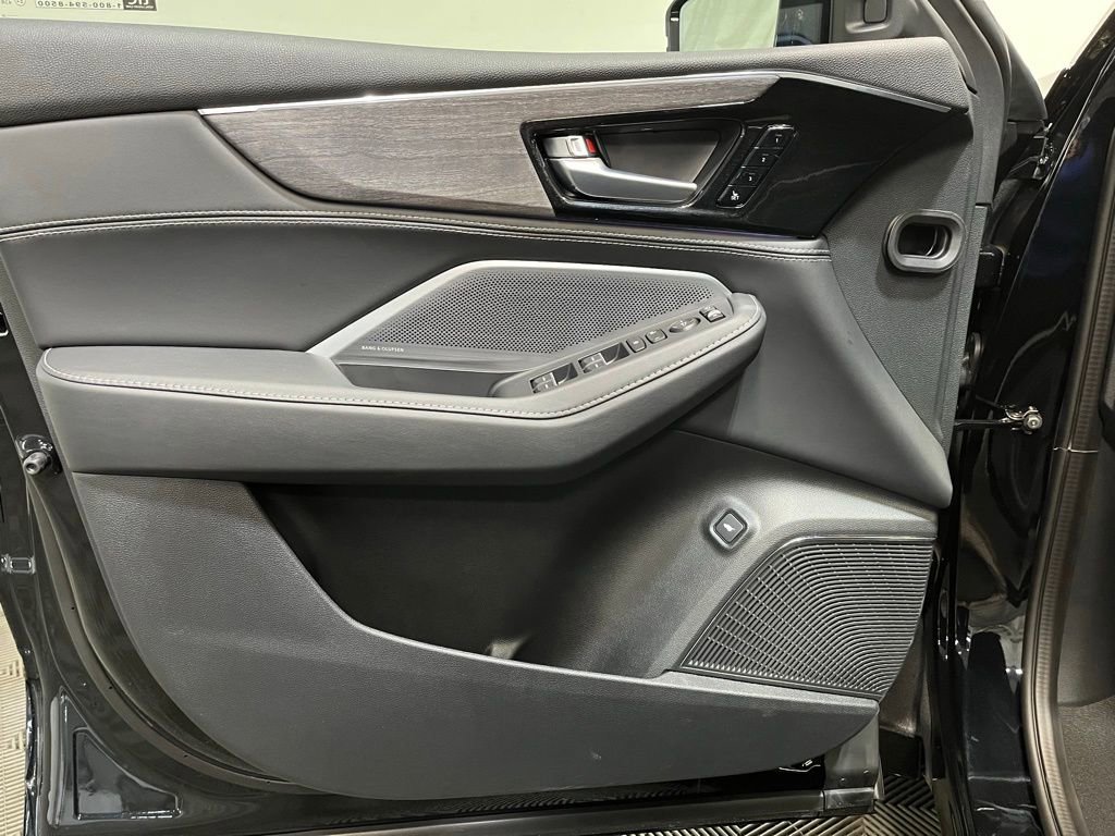 New 2026 Acura MDX SH-AWD w/ Advance Package image 13