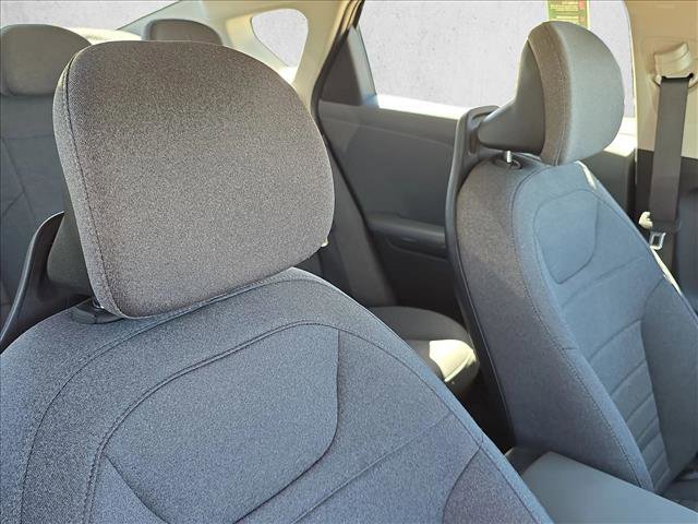 Used 2025 Kia K4 EX image 20