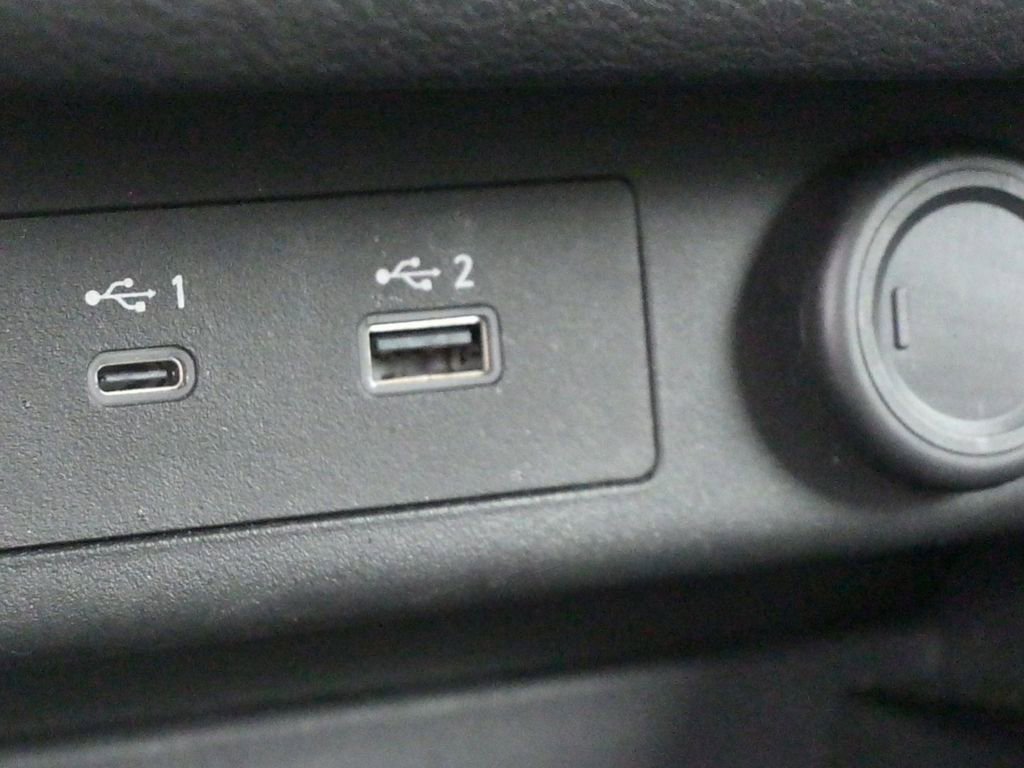 Used 2023 Nissan Rogue S image 19