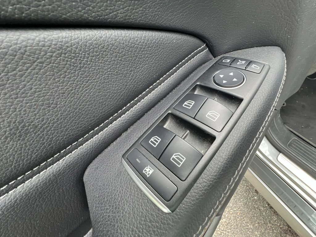 Used 2017 Mercedes-Benz GLE 350 4MATIC image 31