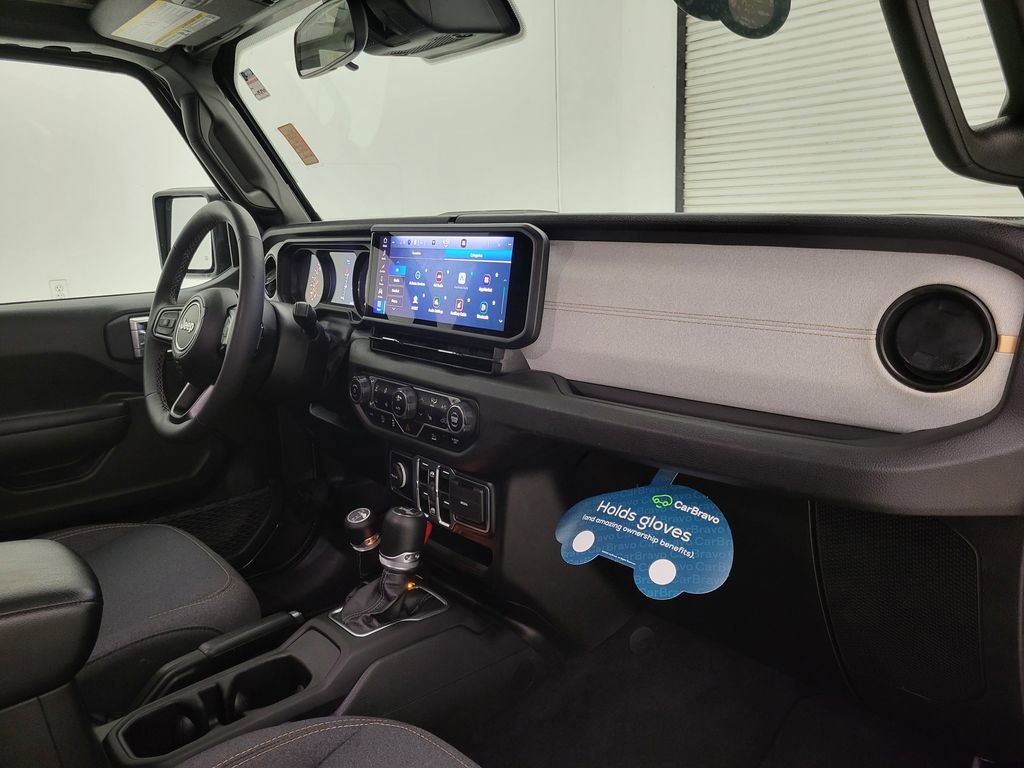 Used 2025 Jeep Wrangler Sport S image 37