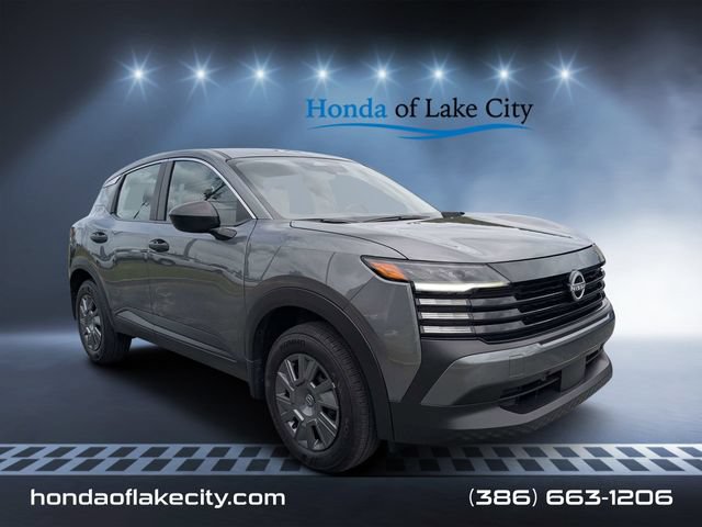 Used 2025 Nissan Kicks S FWD image 1