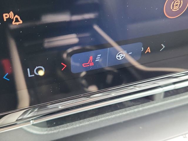 New 2025 Lincoln Nautilus Premier image 22