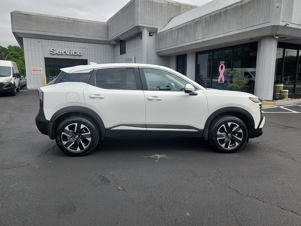 Certified 2025 Nissan Kicks SV AWD/4WD image 8