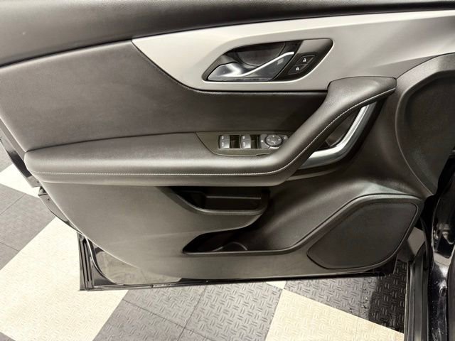 Used 2025 Chevrolet Blazer LT image 13