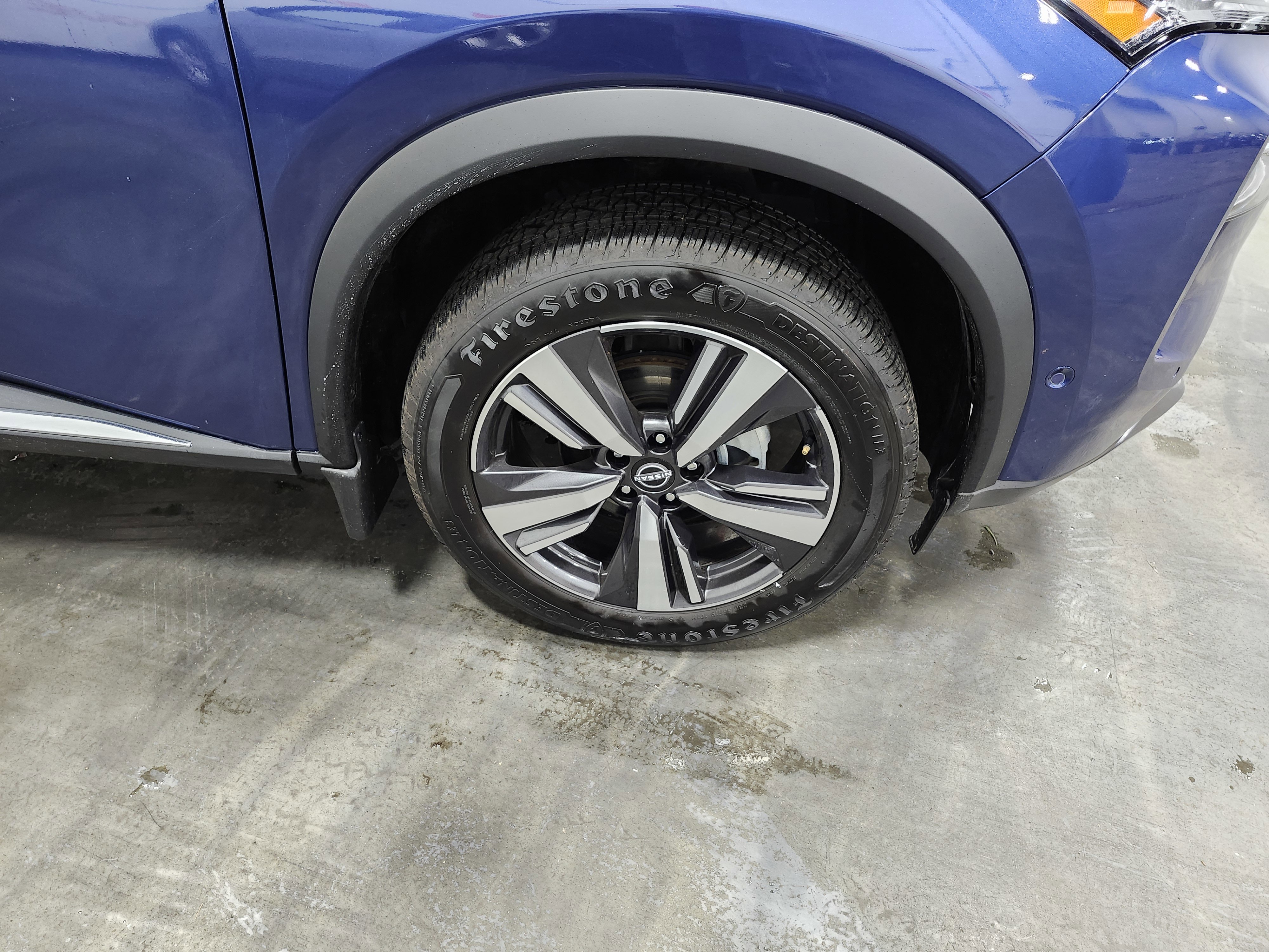 Used 2023 Nissan Rogue SL w/ SL Premium Package image 13