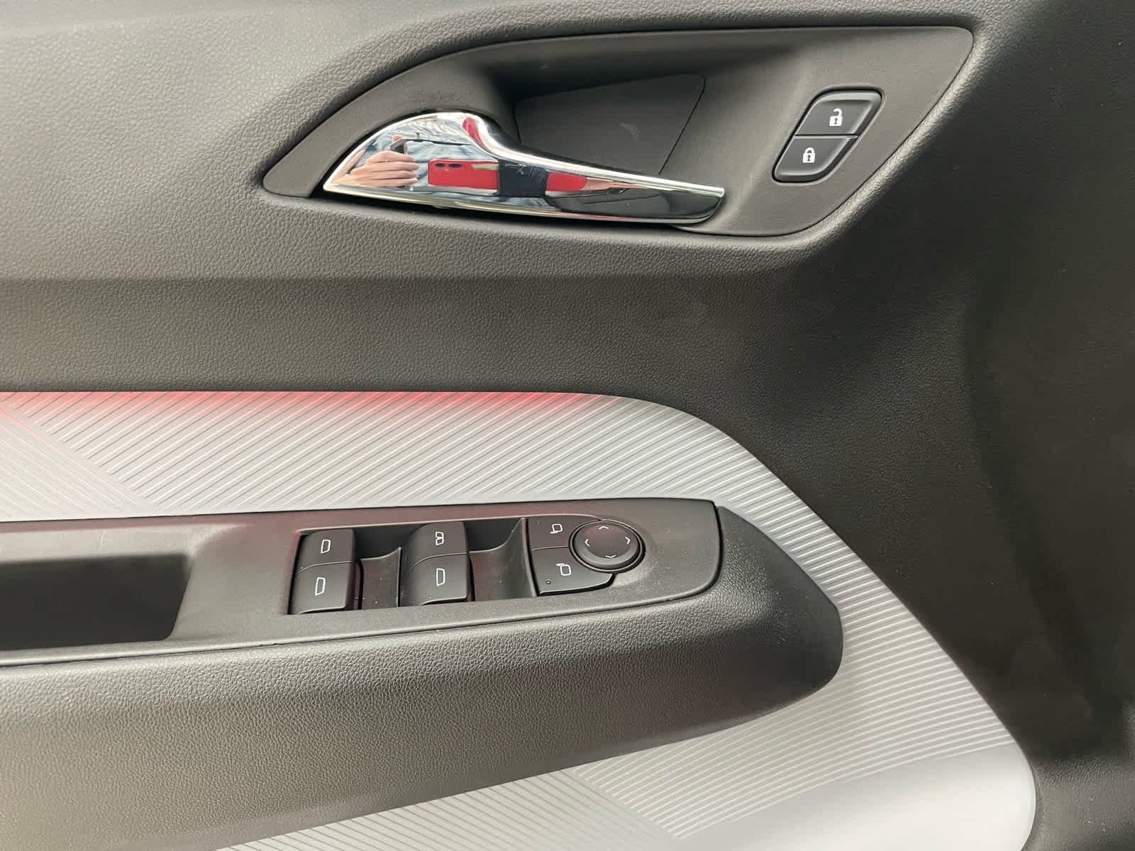 New 2027 Chevrolet Bolt RS w/ Technology Package FWD image 12
