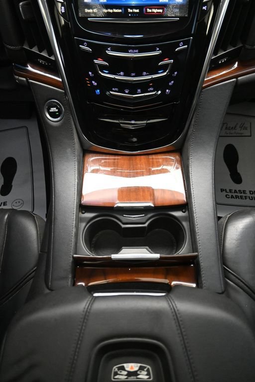 Used 2018 Cadillac Escalade ESV Premium Luxury AWD/4WD image 22