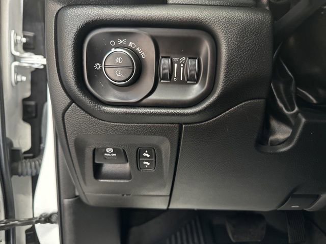 Used 2022 RAM 1500 Laramie image 30