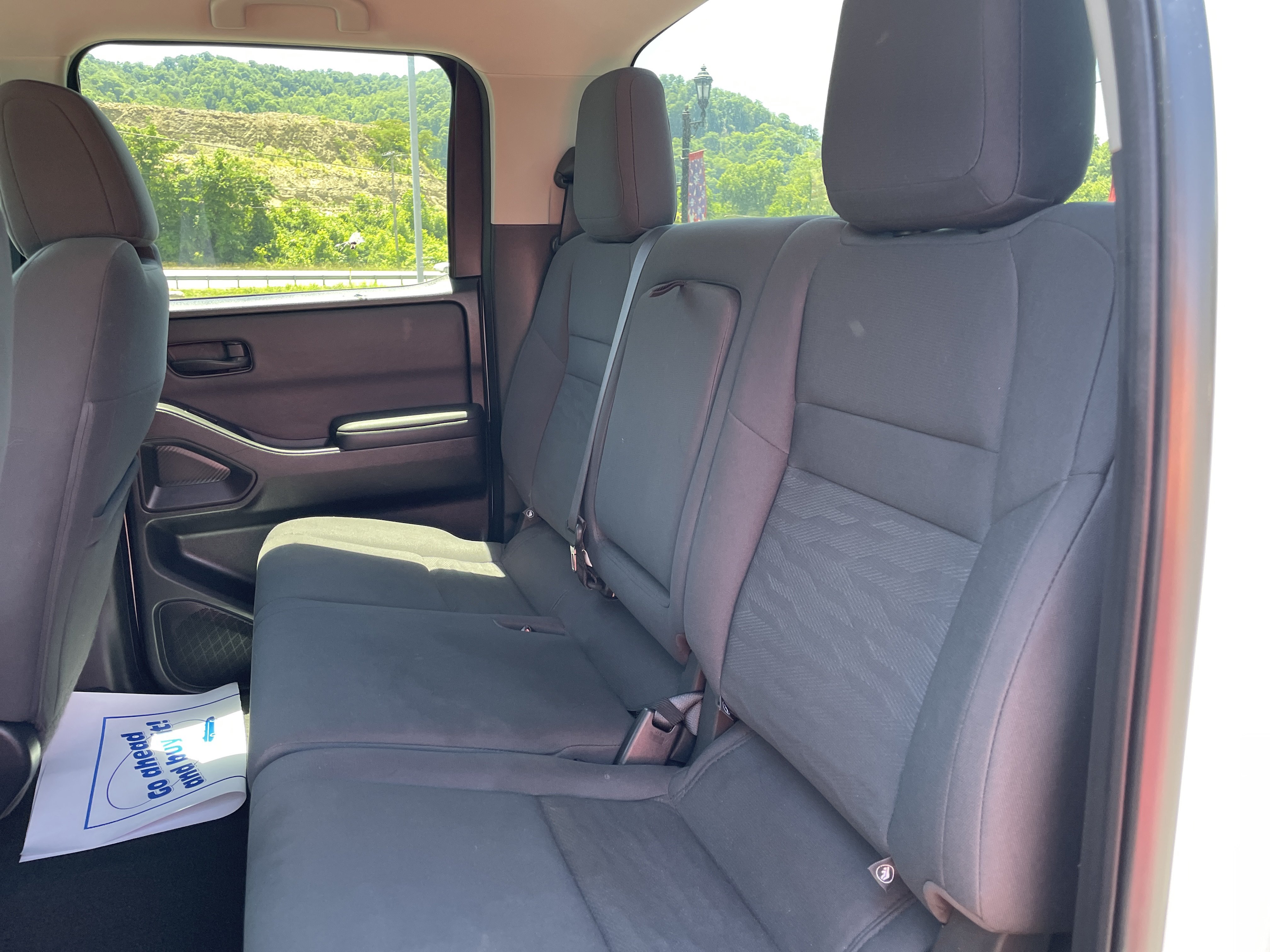 Used 2022 Nissan Frontier S w/ Technology Package AWD/4WD image 23
