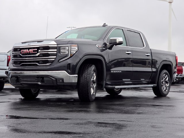 Used 2023 GMC Sierra 1500 SLT w/ SLT Premium Package AWD/4WD image 14