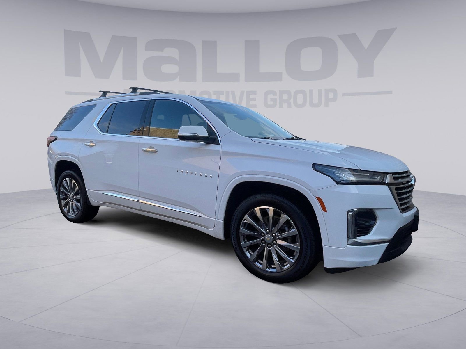 Used 2023 Chevrolet Traverse Premier w/ LPO, Cargo Package image 7