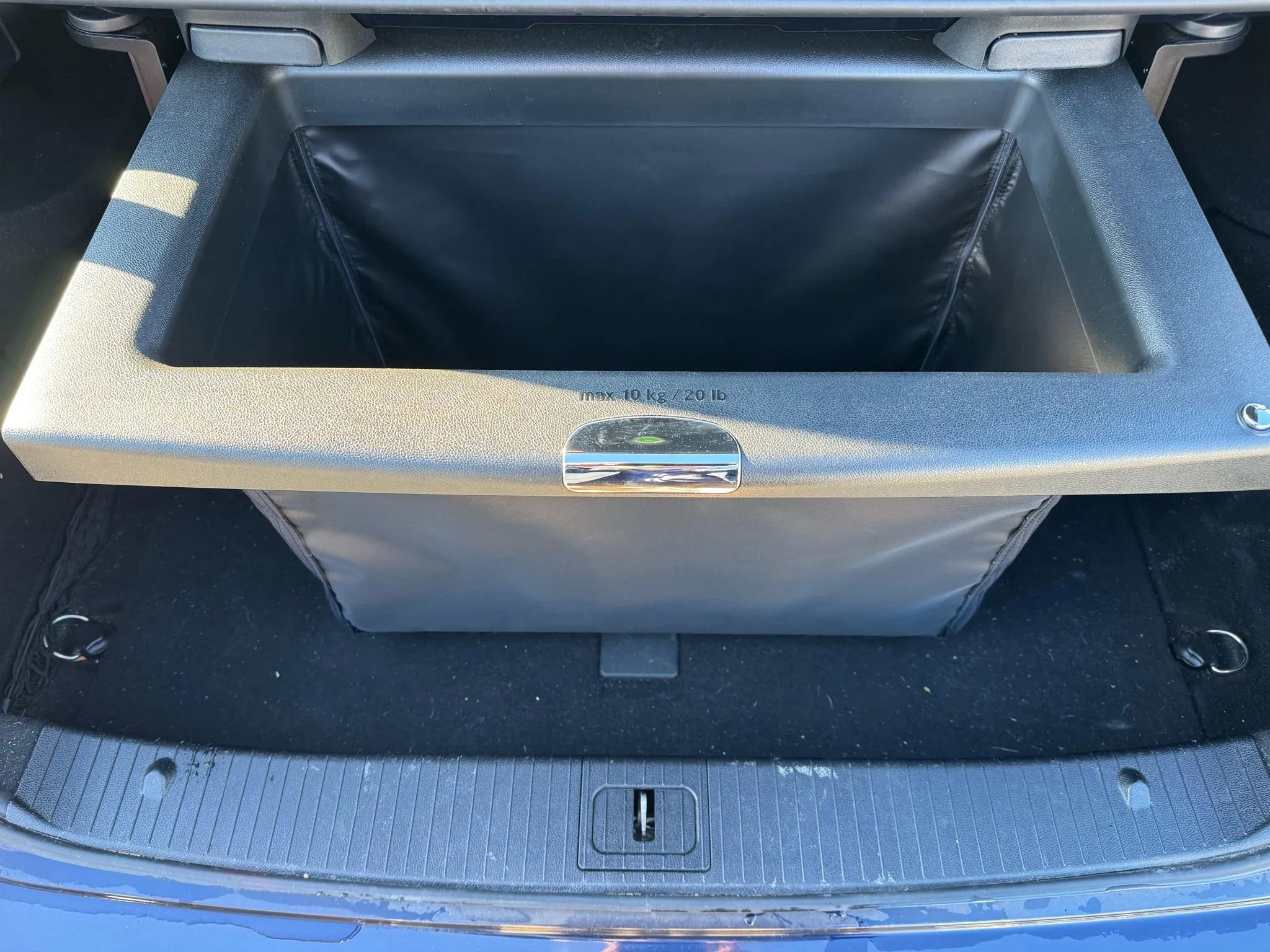 Used 2016 Mercedes-Benz E 350 4MATIC Sedan image 12