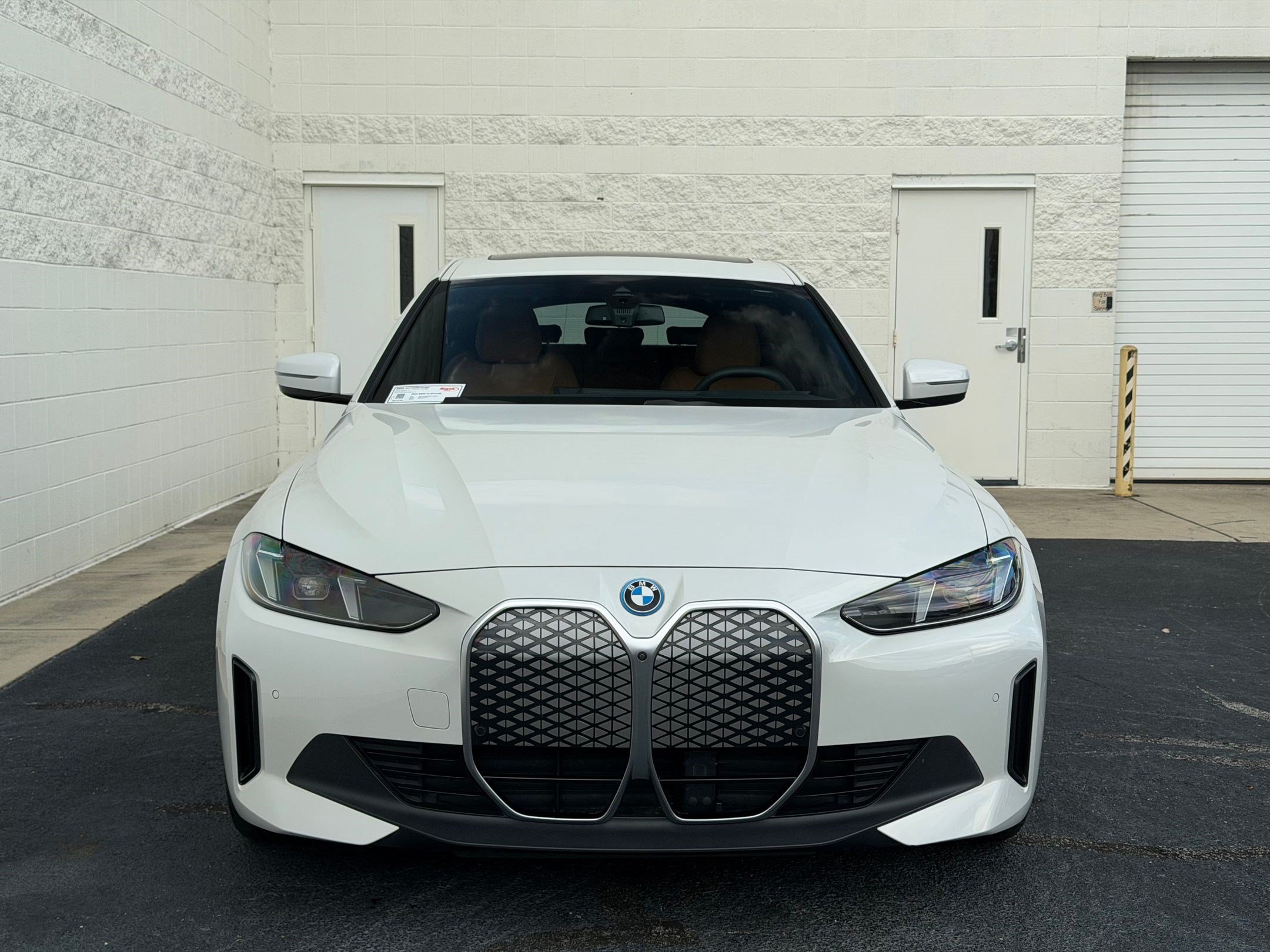 Certified 2025 BMW i4 eDrive40 w/ Premium Package RWD image 6