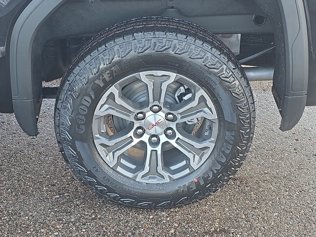 New 2026 GMC Sierra 1500 SLE image 32