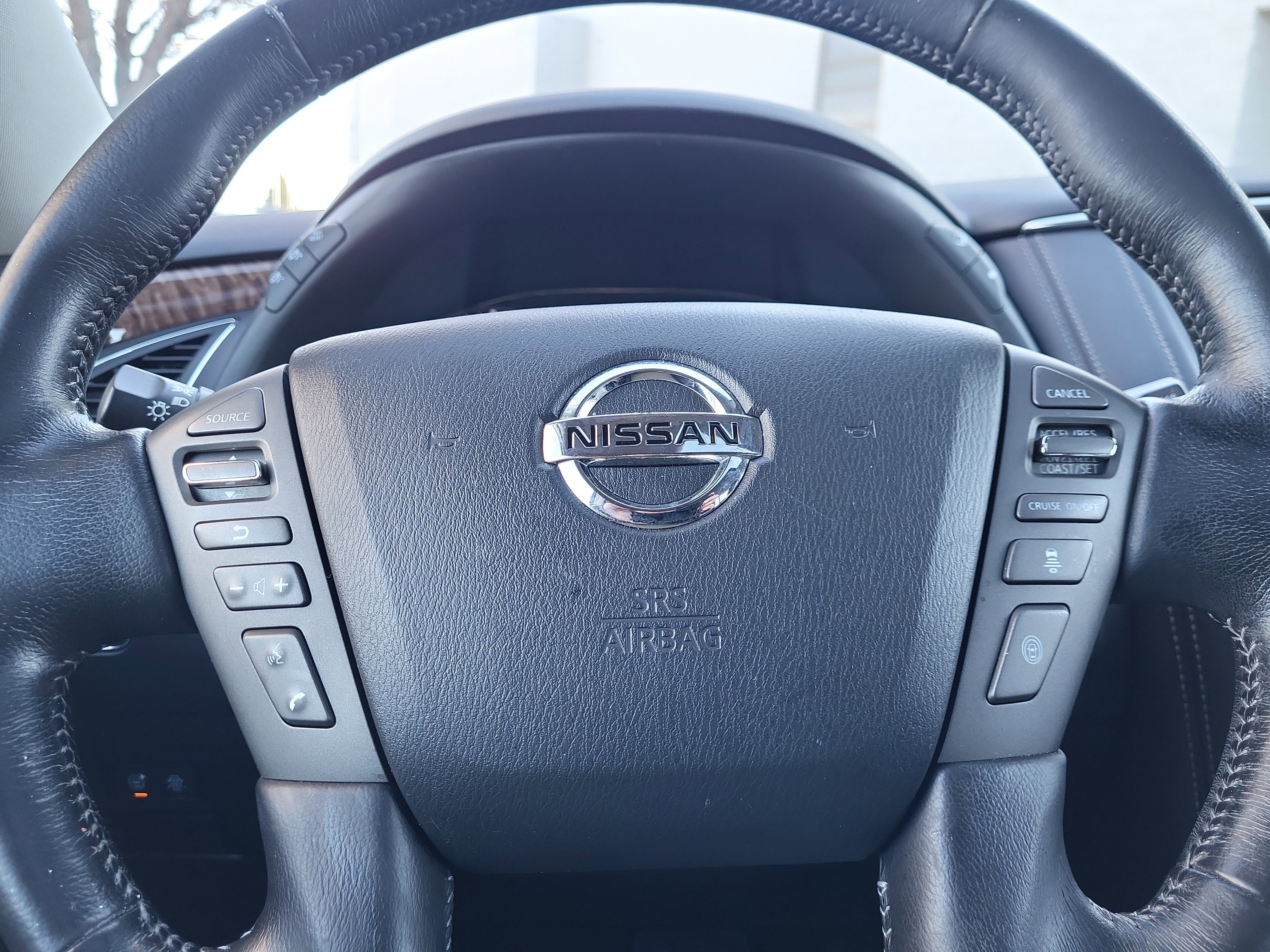 Used 2019 Nissan Armada SL w/ Premium Package image 8