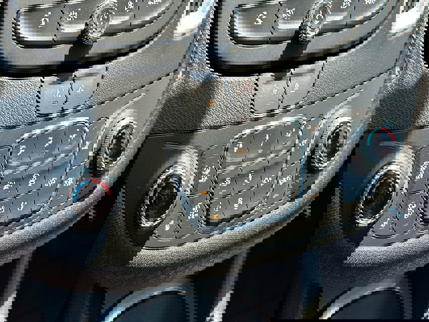 Used 2024 Chevrolet Malibu LT image 18