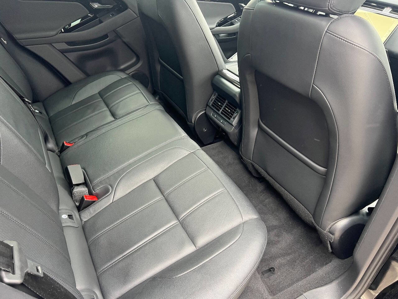 Used 2024 Land Rover Range Rover Evoque S image 21