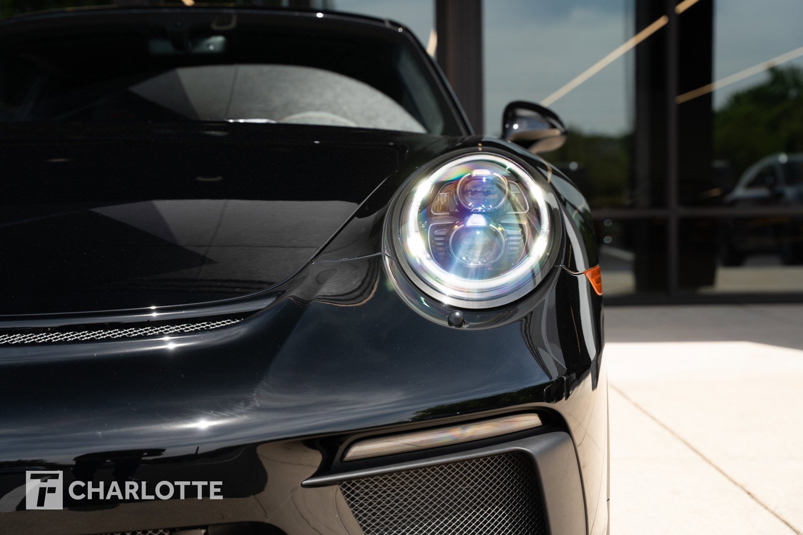 Used 2018 Porsche 911 GT3 RWD image 5