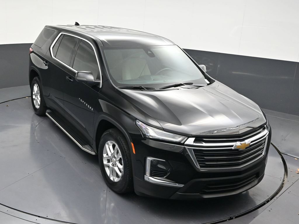 Used 2023 Chevrolet Traverse LS image 28