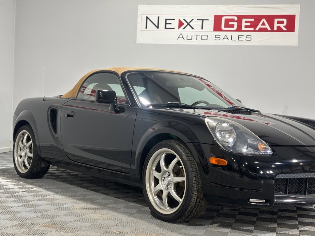 Used 2002 Toyota MR2 image 5