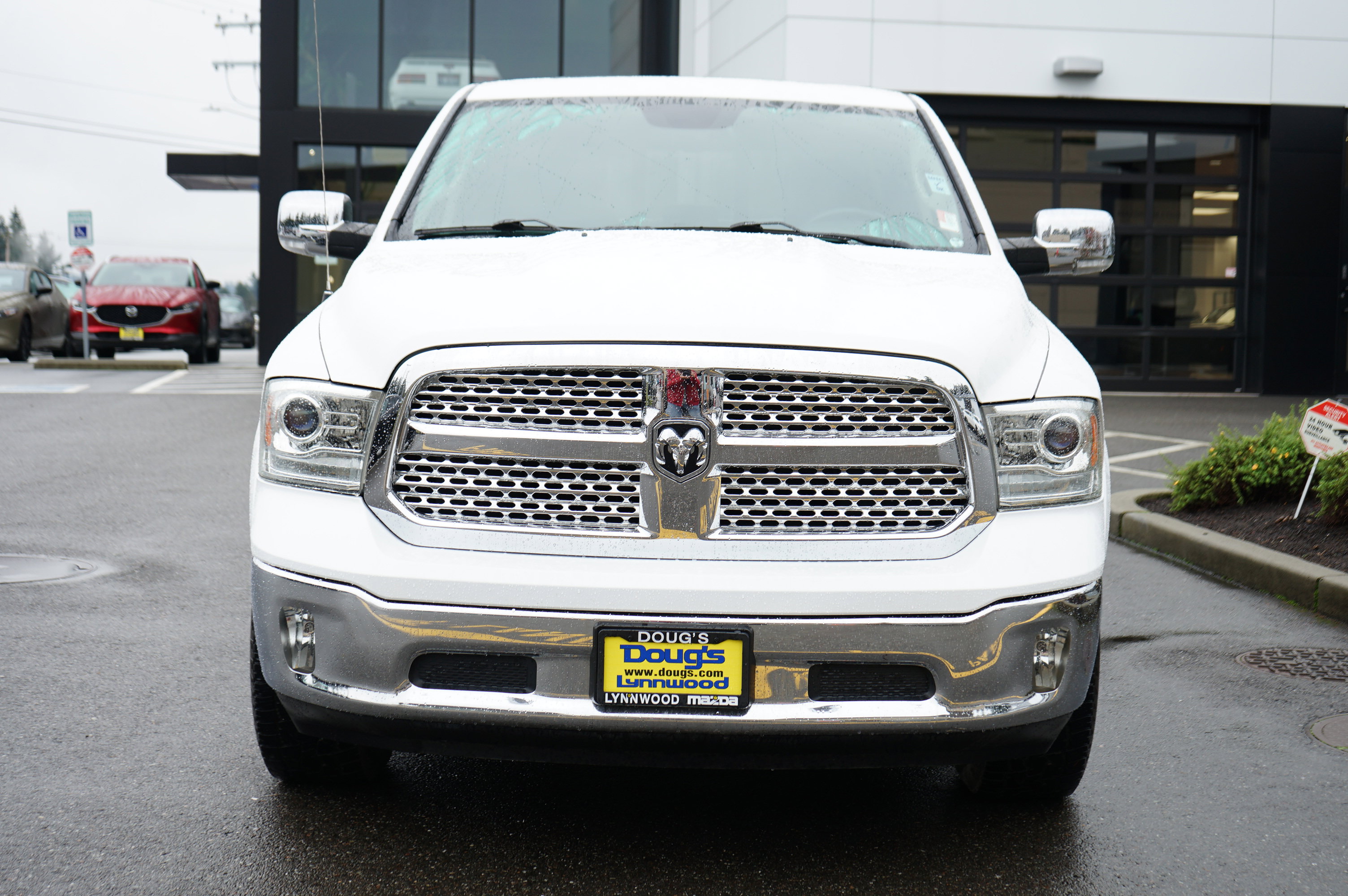 Used 2017 RAM 1500 Laramie w/ Convenience Group image 10