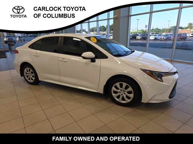 Used 2025 Toyota Corolla LE FWD image 6