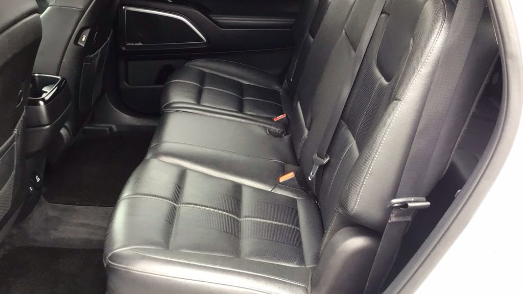 Used 2021 Kia Telluride SX image 16