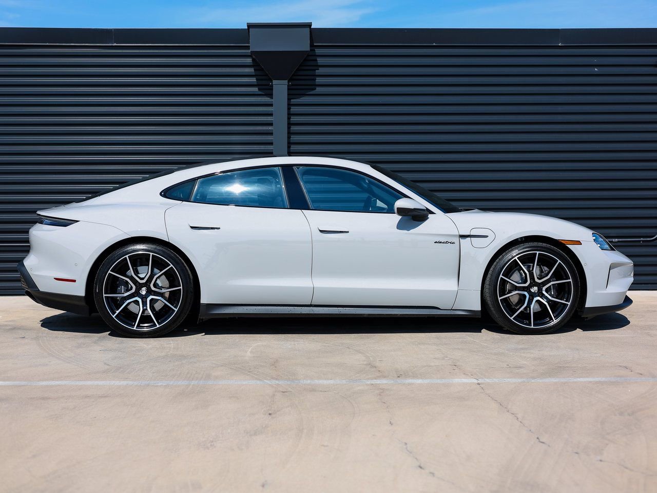 New 2026 Porsche Taycan AWD/4WD image 8