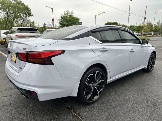 Used 2024 Nissan Altima 2.5 SR w/ SR Premium Package AWD/4WD image 5