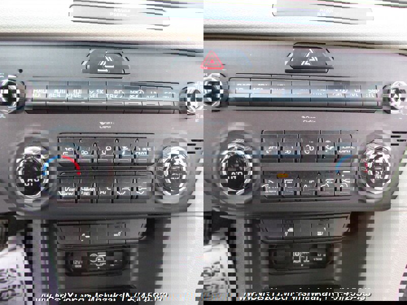 Used 2018 Kia Sportage LX w/ LX Technology Package image 31