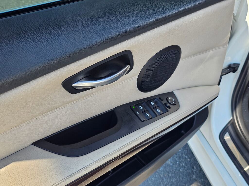 Used 2011 BMW 335i Sedan image 20