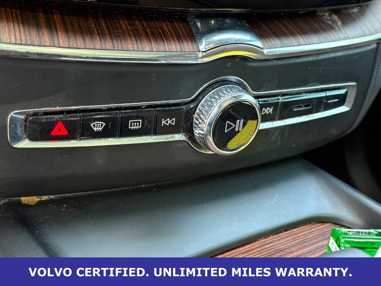 Certified 2023 Volvo XC60 T8 Plus w/ Protection Package Premier image 22