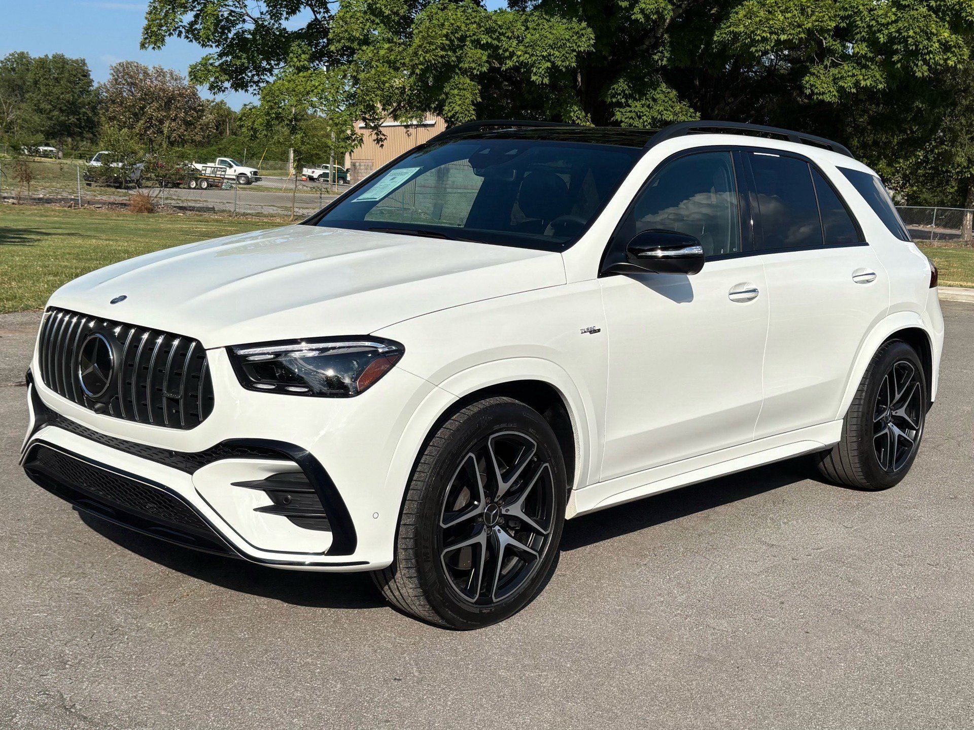 Used 2024 Mercedes-Benz GLE 53 AMG 4MATIC image 2
