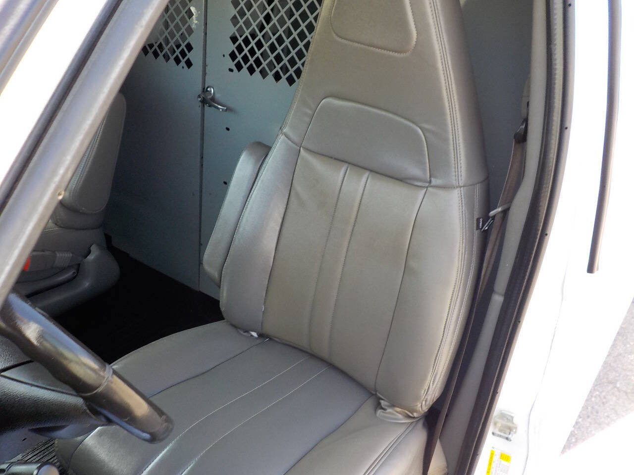 Used 2020 Chevrolet Express 2500 Extended w/ Driver Convenience Package RWD image 12