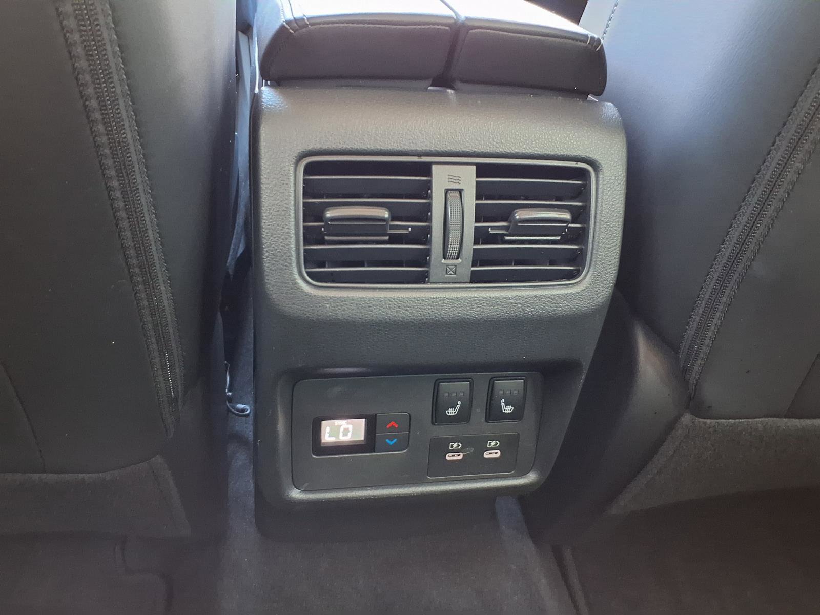 Certified 2024 Nissan Rogue Platinum w/ Platinum Premium Package image 24