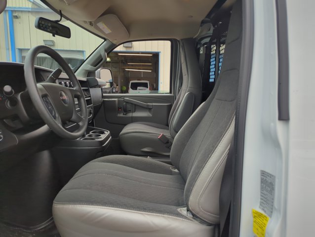 Used 2024 GMC Savana 2500 w/ Driver Convenience Package image 13